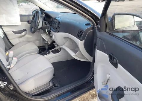 2009 Hyundai Accent Gls z USA, uszkodzony, nr VIN KMHCN46C49U315473